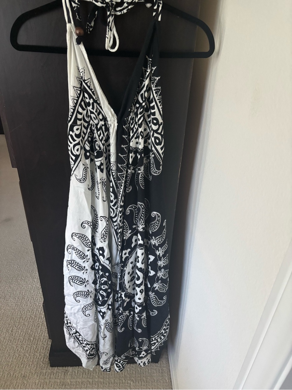 NWOT Black & White Paisley Halter Maxi Bohemian Dress